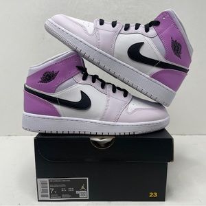 Nike Air Jordan 1 Retro Mid GS “Barely Grape/Lilac” 2023